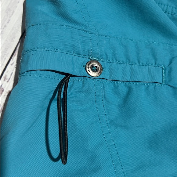 Patagonia Women's Teal Green Athletic Shorts - Picture 4 of 5